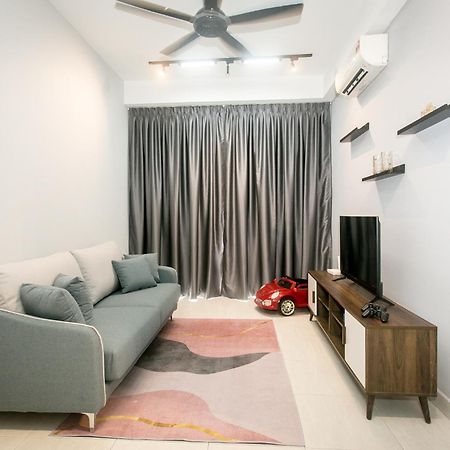 Bsp21 Apartment Jenjarum Luaran gambar