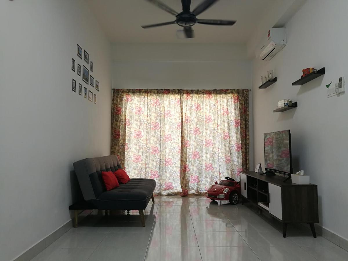 Bsp21 Apartment Jenjarum Luaran gambar