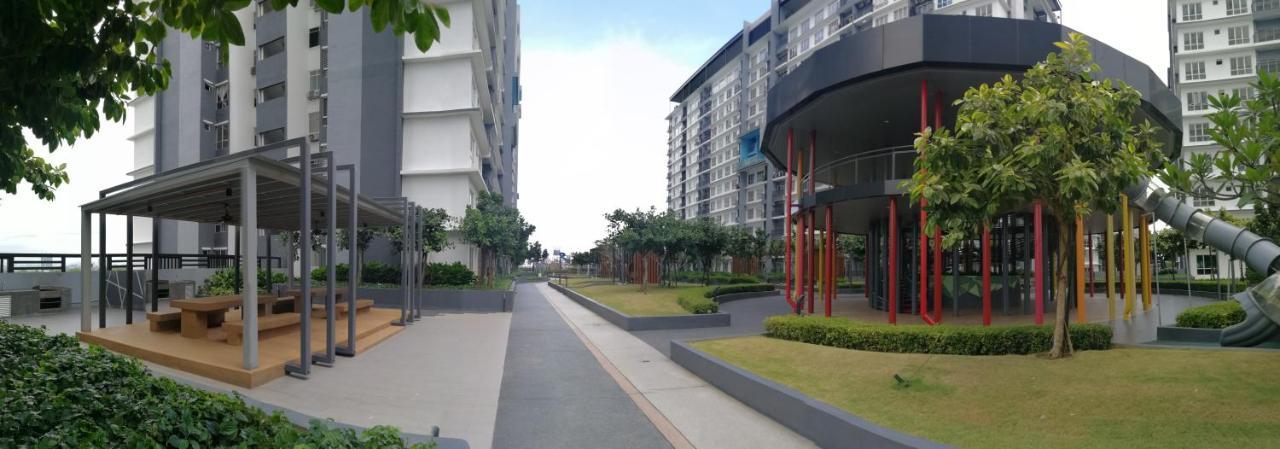 Bsp21 Apartment Jenjarum Luaran gambar