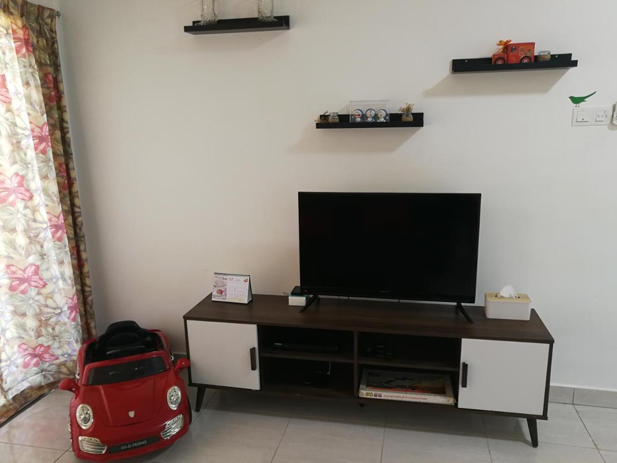 Bsp21 Apartment Jenjarum Luaran gambar