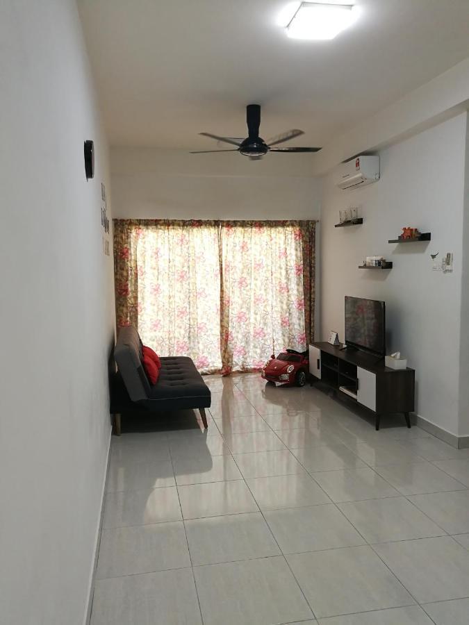 Bsp21 Apartment Jenjarum Luaran gambar