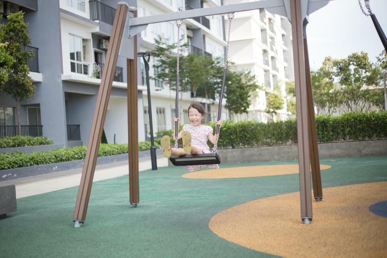 Bsp21 Apartment Jenjarum Luaran gambar