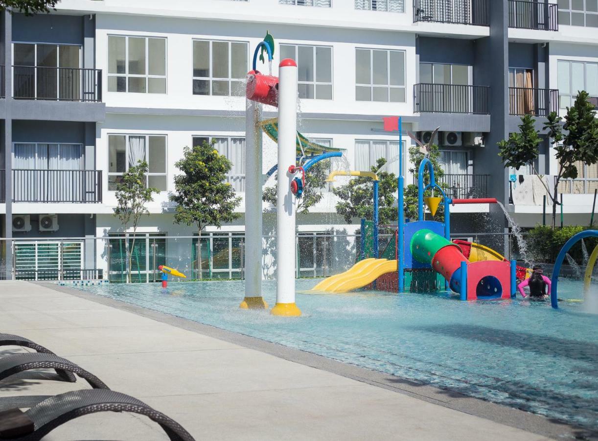 Bsp21 Apartment Jenjarum Luaran gambar